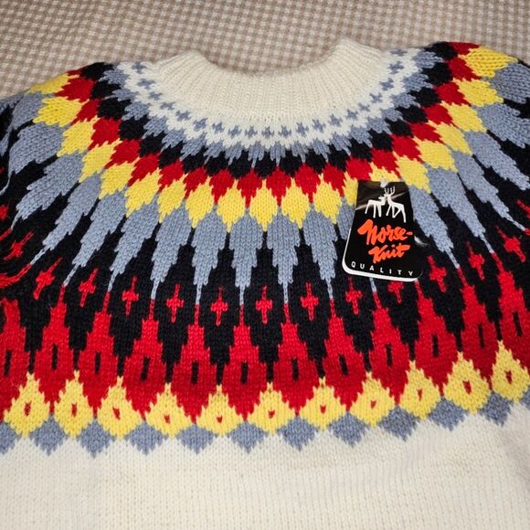 Vintage Lillunn Bold Fair Isle Norse Hand Knit Wool Pullover Long Sleeve Sweater - Picture 2 of 12